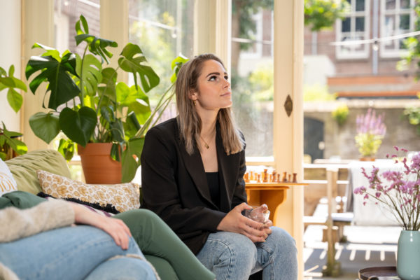 Hoe negatieve gedachten het bereiken van je doel beïnvloeden